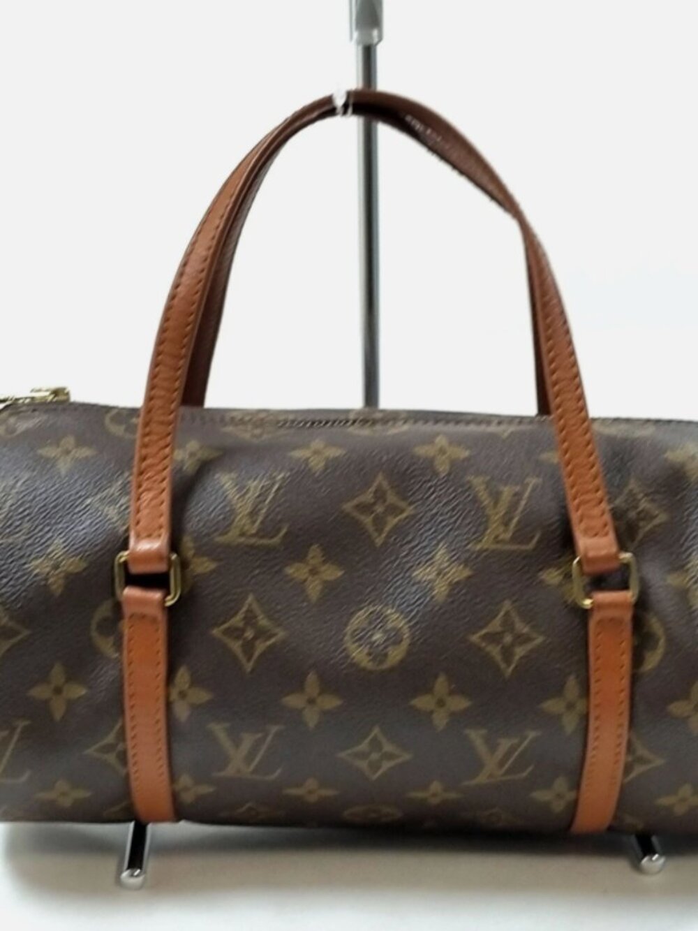 LOUIS VUITTON Monogram Papillon 26